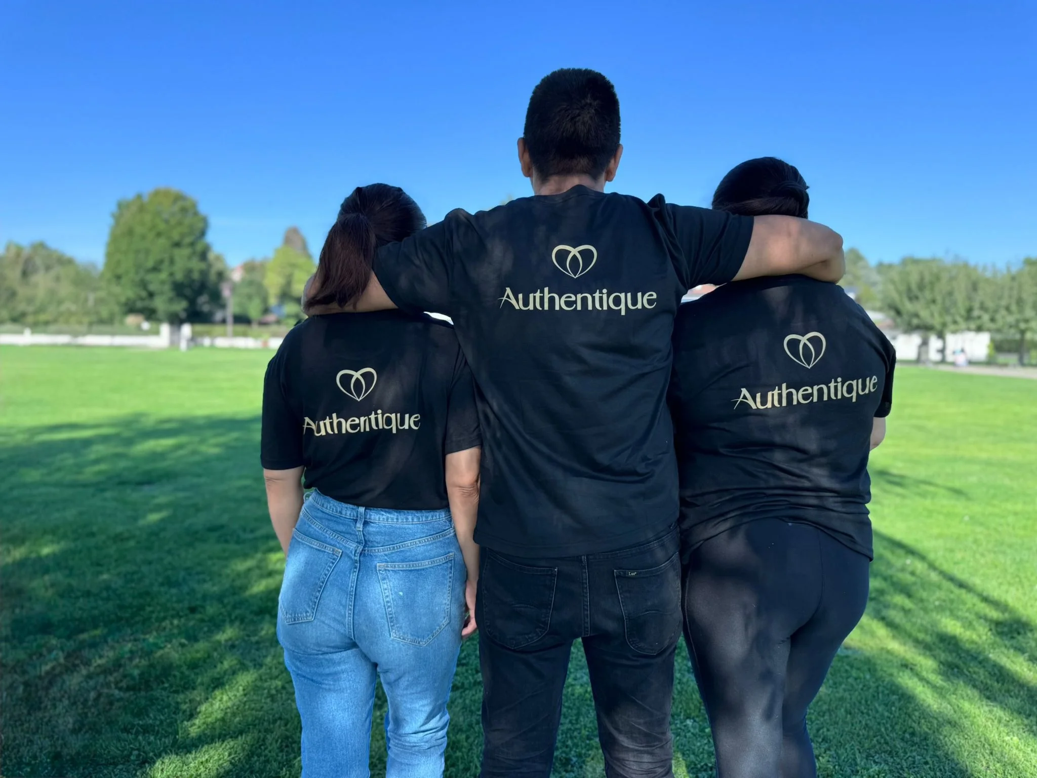 Équipe Authentique Agence lors de l'organisation d'un anniversaire enfant à Lausanne et Pully, Suisse romande